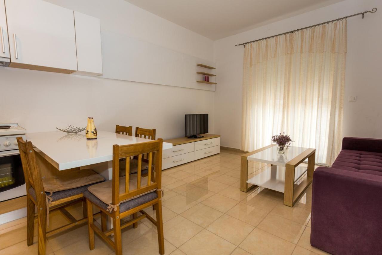 Holiday Home كومارنا المظهر الخارجي الصورة